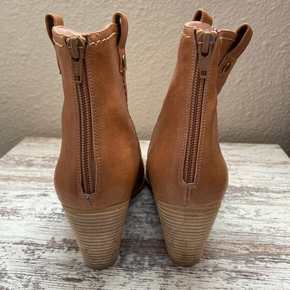 Stuart Weitzman Tan Block Heel Ankle Boot Studded Toe Left 9 Right Size 9.5 - Picture 5 of 9